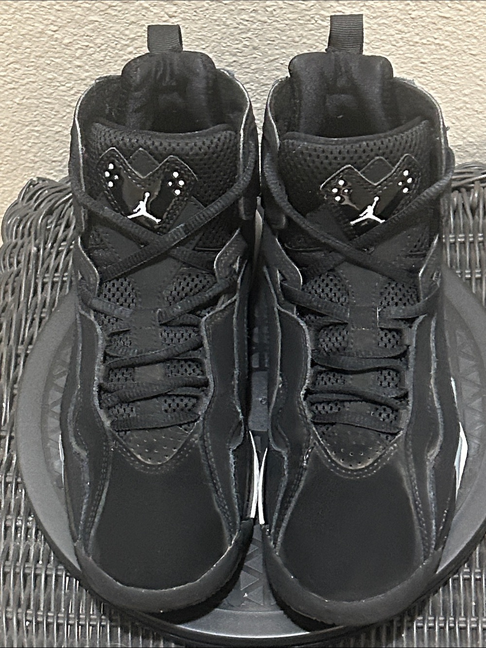 Jordan True Flight Black Metallic Silver (GS) 343795-010 - Picture 3 of 7